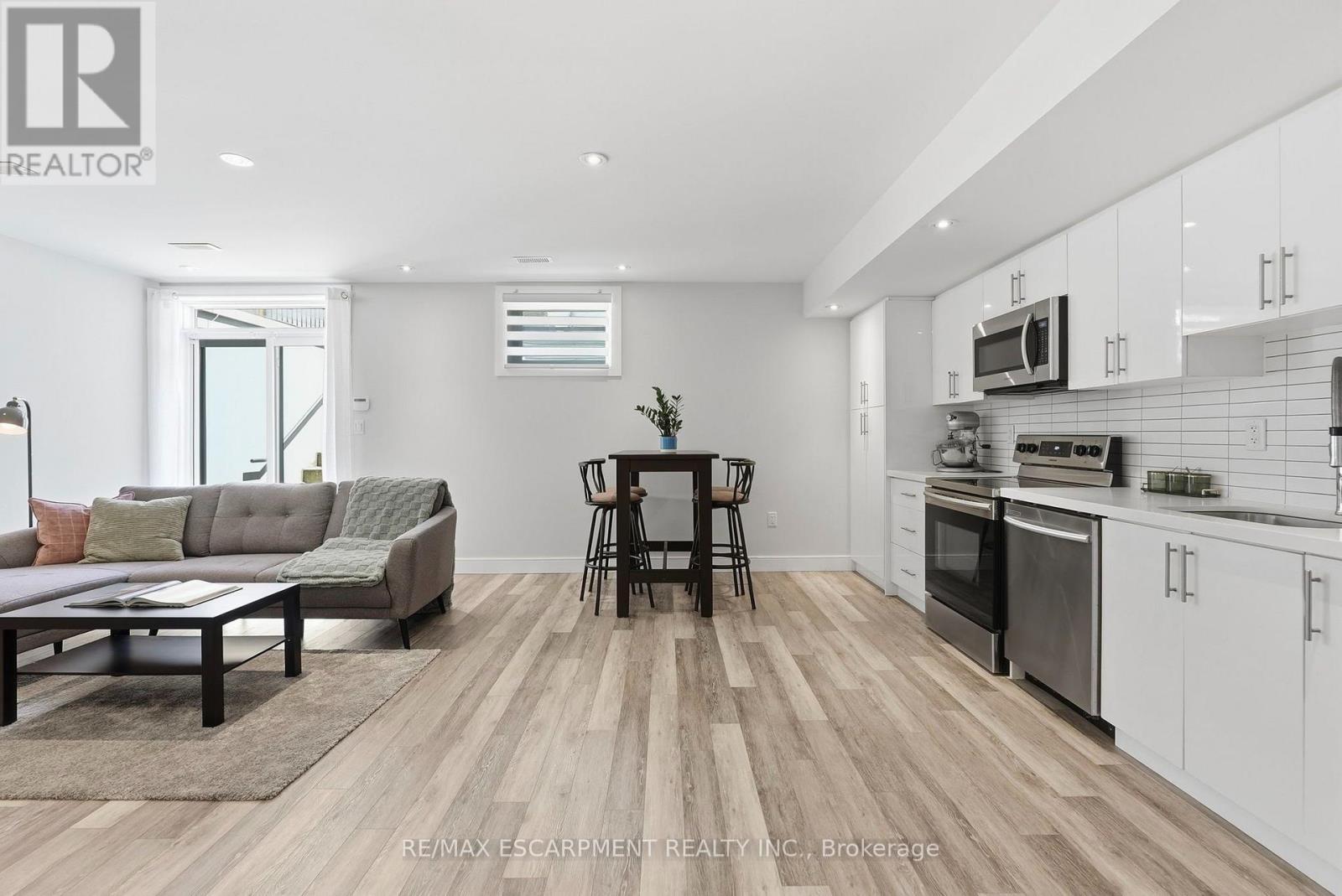 65 Forest Avenue, Mississauga, ON