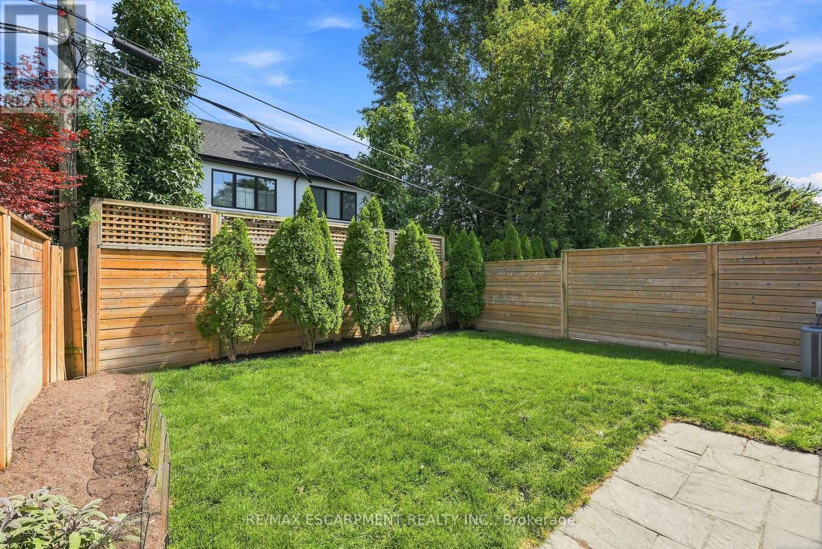 65 Forest Avenue, Mississauga, ON