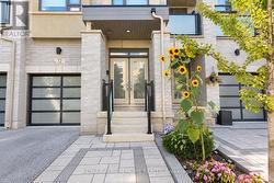 72 HAROLD LAWRIE LANE Markham, ON L3T 0E8