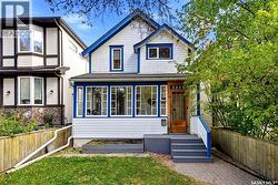 2325 CAMERON STREET  Regina, SK S4T 2W2