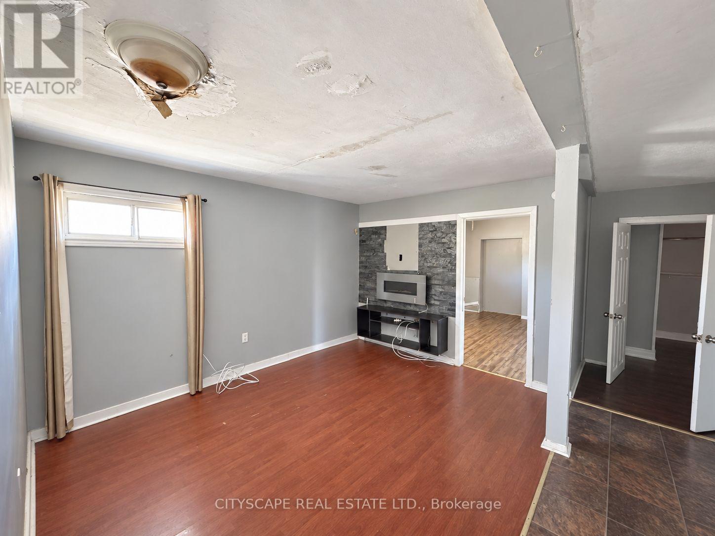 Unit #1 - Living Room - 198 Tragina Avenue N, Hamilton, ON