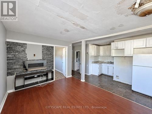 Unit #1 - Living Room - 198 Tragina Avenue N, Hamilton, ON 