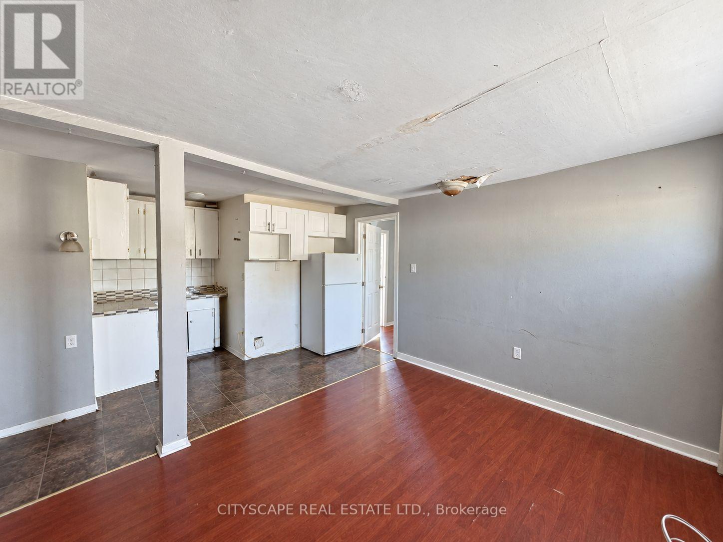 Unit #1 - Kitchen - 198 Tragina Avenue N, Hamilton, ON