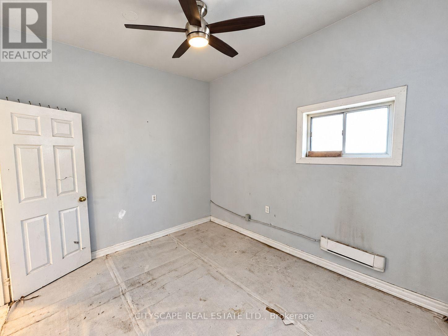 Unit #2 - Bedroom - 198 Tragina Avenue N, Hamilton, ON