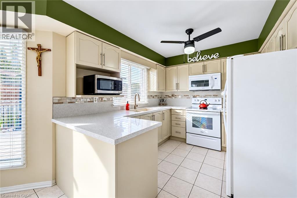 11 Peregrine Crescent, Cambridge, ON