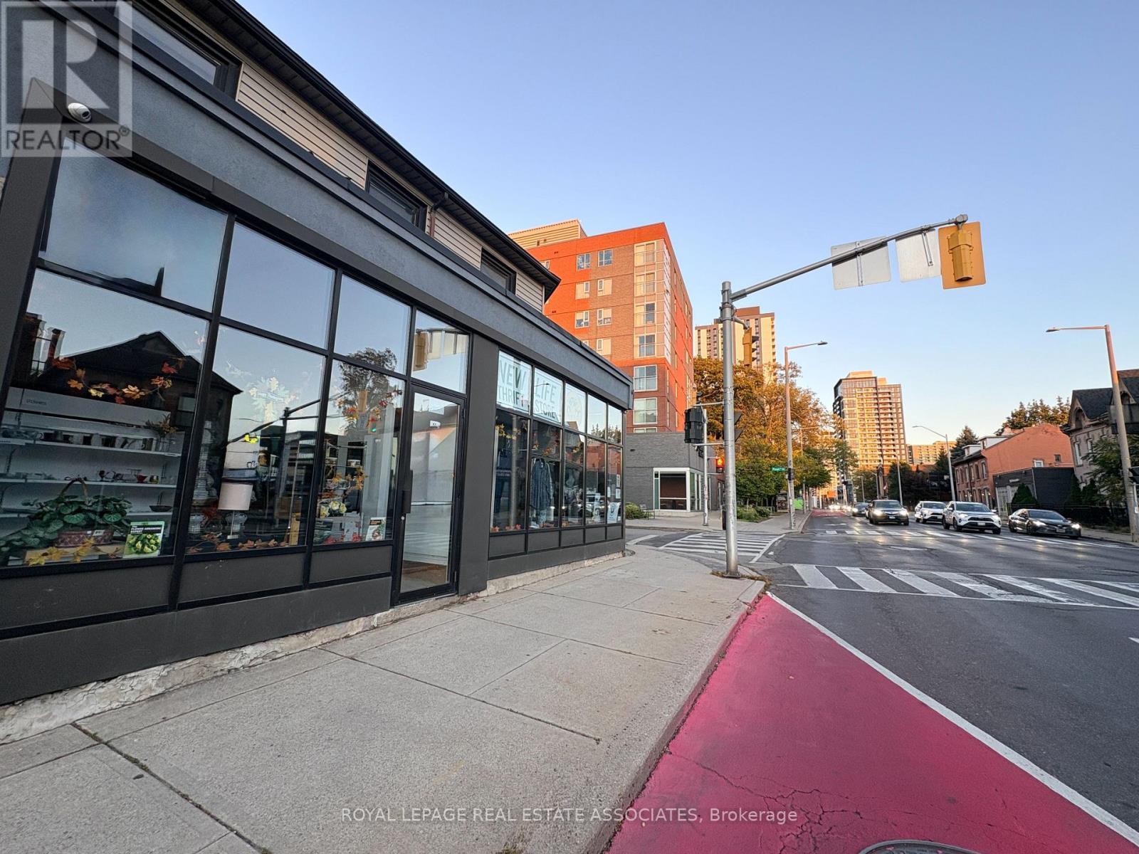 428 King Street W, Hamilton, ON