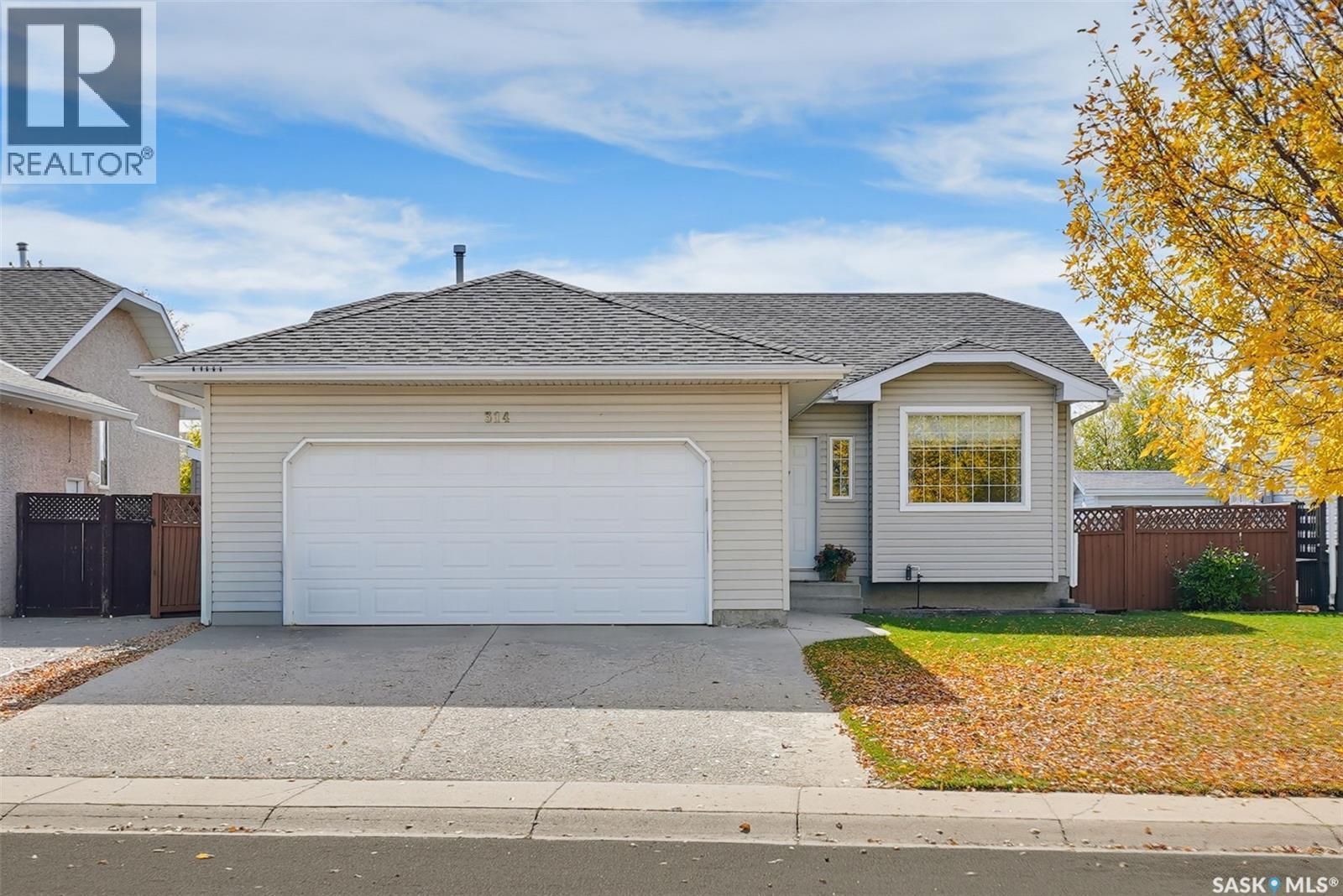 314 Peterson Crescent, Saskatoon, SK