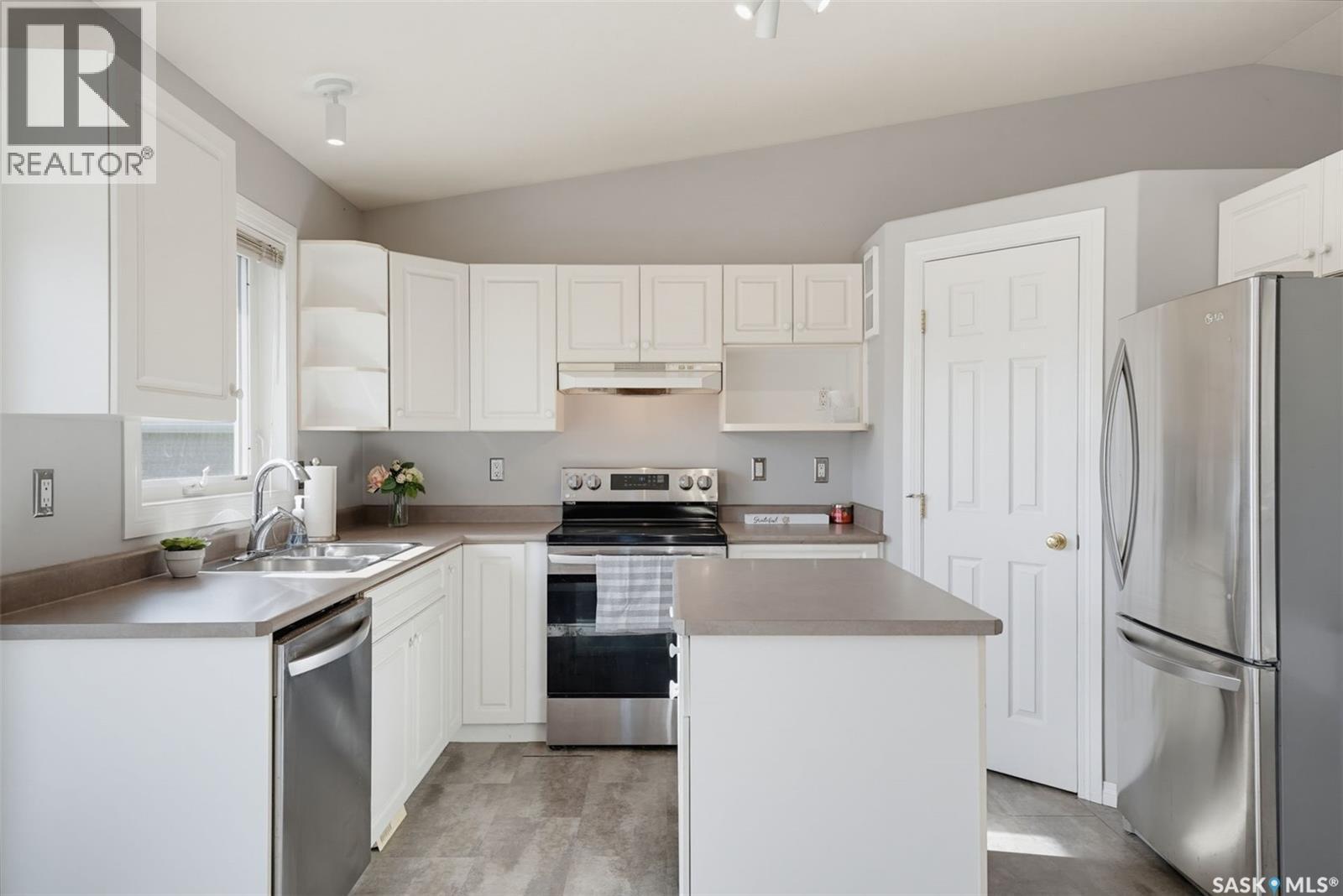 314 Peterson Crescent, Saskatoon, SK