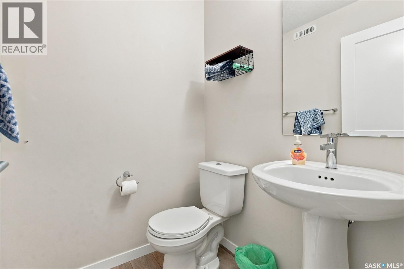 39 5301 Beacon Drive, Regina, SK