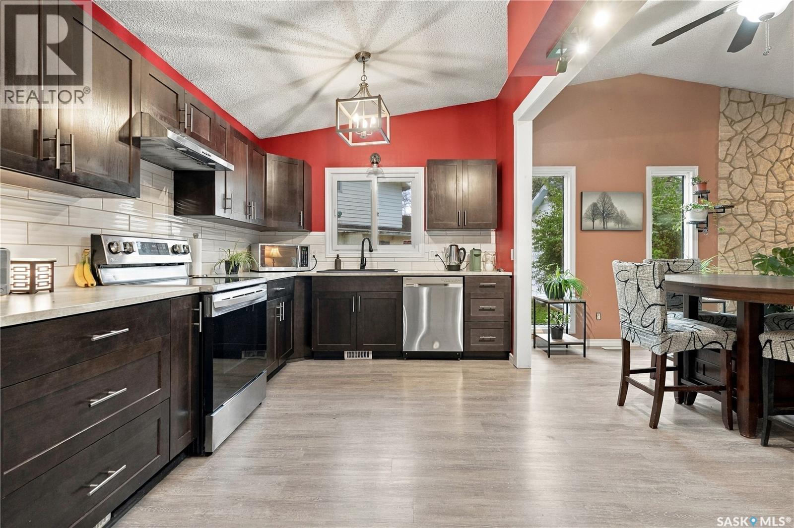 59 Button Bay, Regina, SK