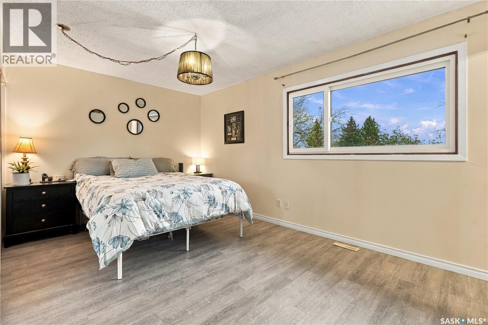 59 Button Bay, Regina, SK