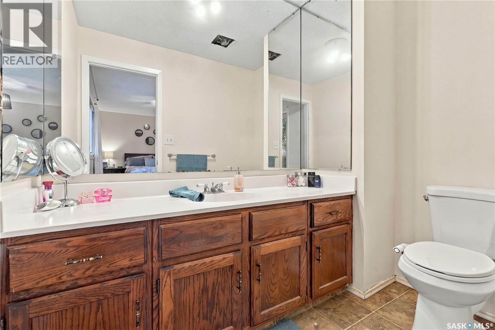 59 Button Bay, Regina, SK
