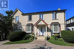 1098 KIPLING AVENUE Toronto, ON M9B 3M2