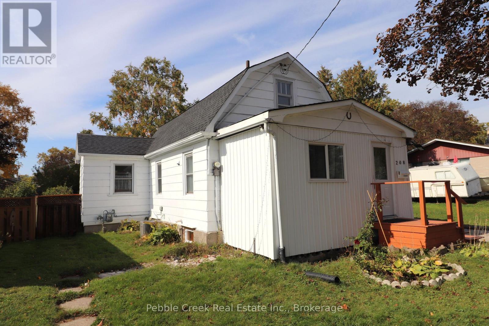 208 Hincks Street, Goderich (Goderich (Town)), ON