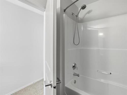 204-155 Des Hivernants Blvd, Winnipeg, MB 