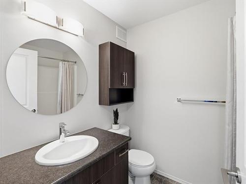 204-155 Des Hivernants Blvd, Winnipeg, MB 