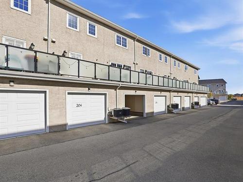 204-155 Des Hivernants Blvd, Winnipeg, MB 