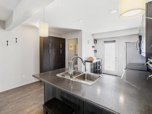 204-155 Des Hivernants Blvd, Winnipeg, MB 