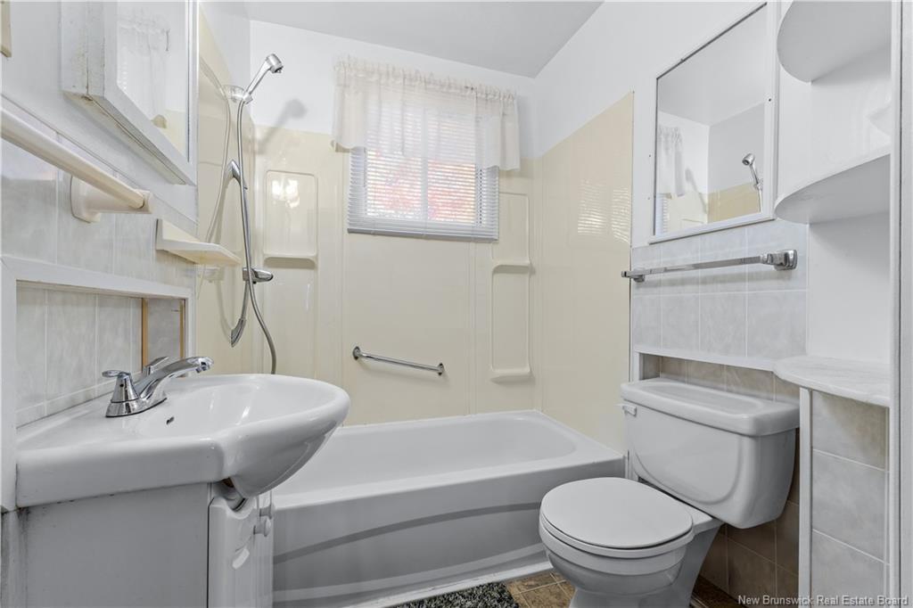 1161 Champlain St, Dieppe, NB