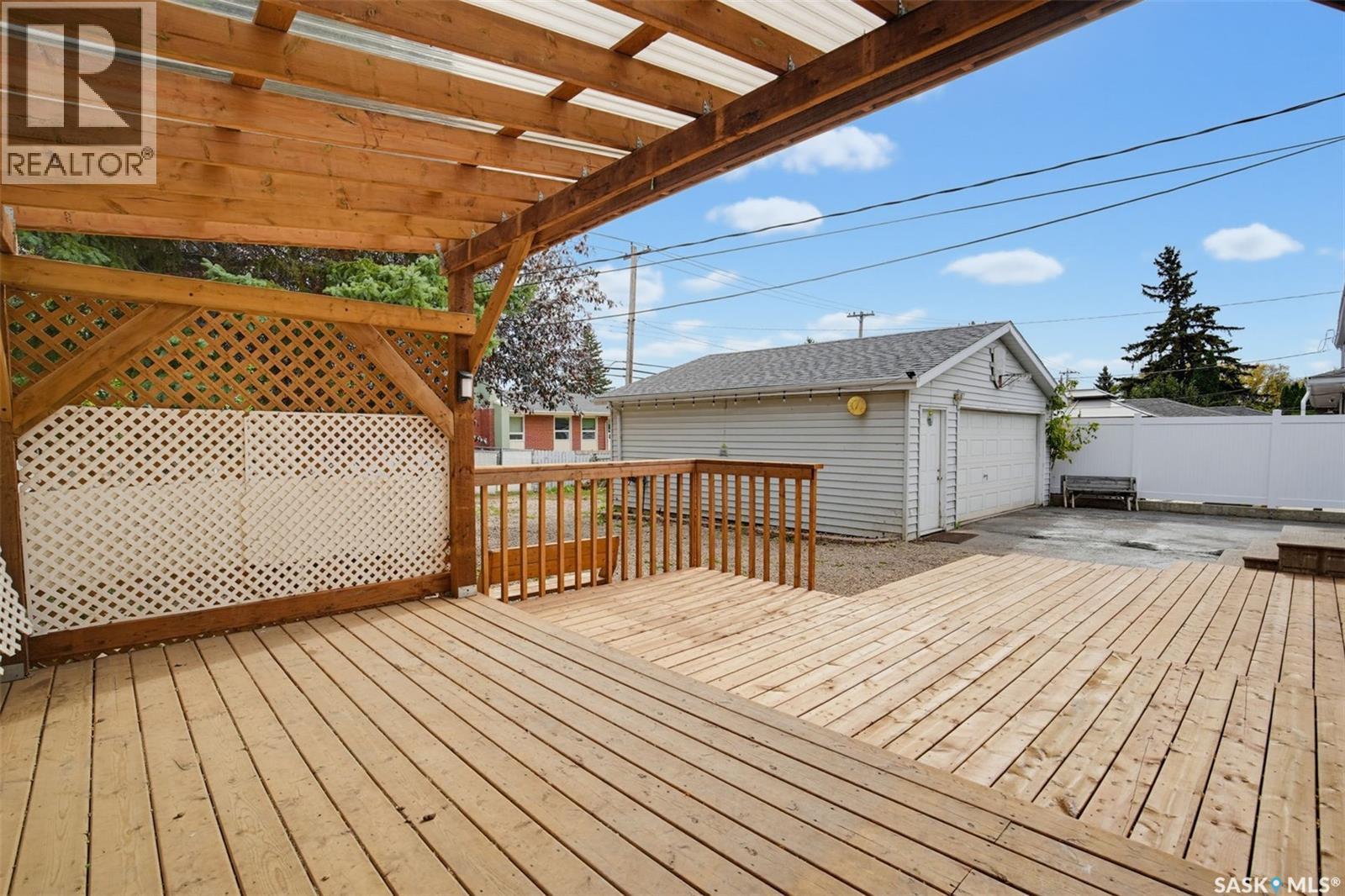 1108 Tiffin Crescent, Saskatoon, SK