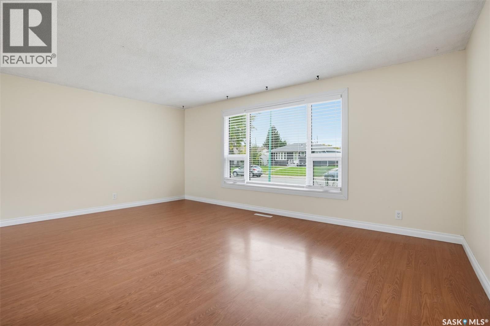 1108 Tiffin Crescent, Saskatoon, SK