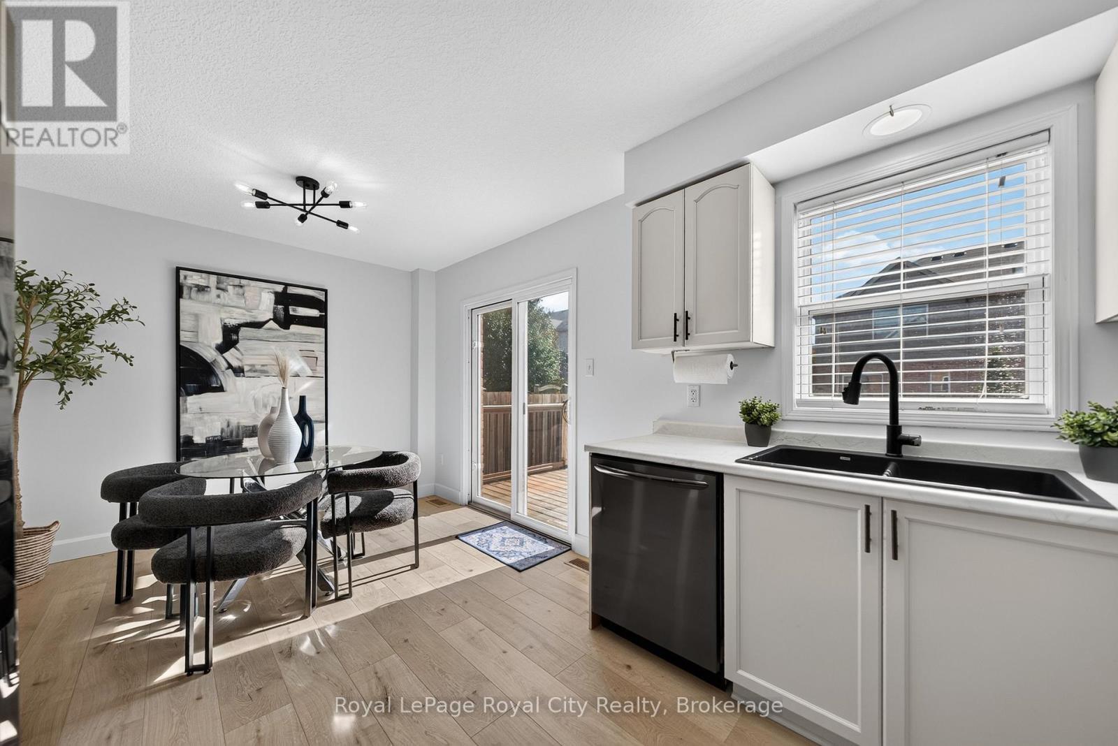 24 Brookfield Crescent, Kitchener, ON