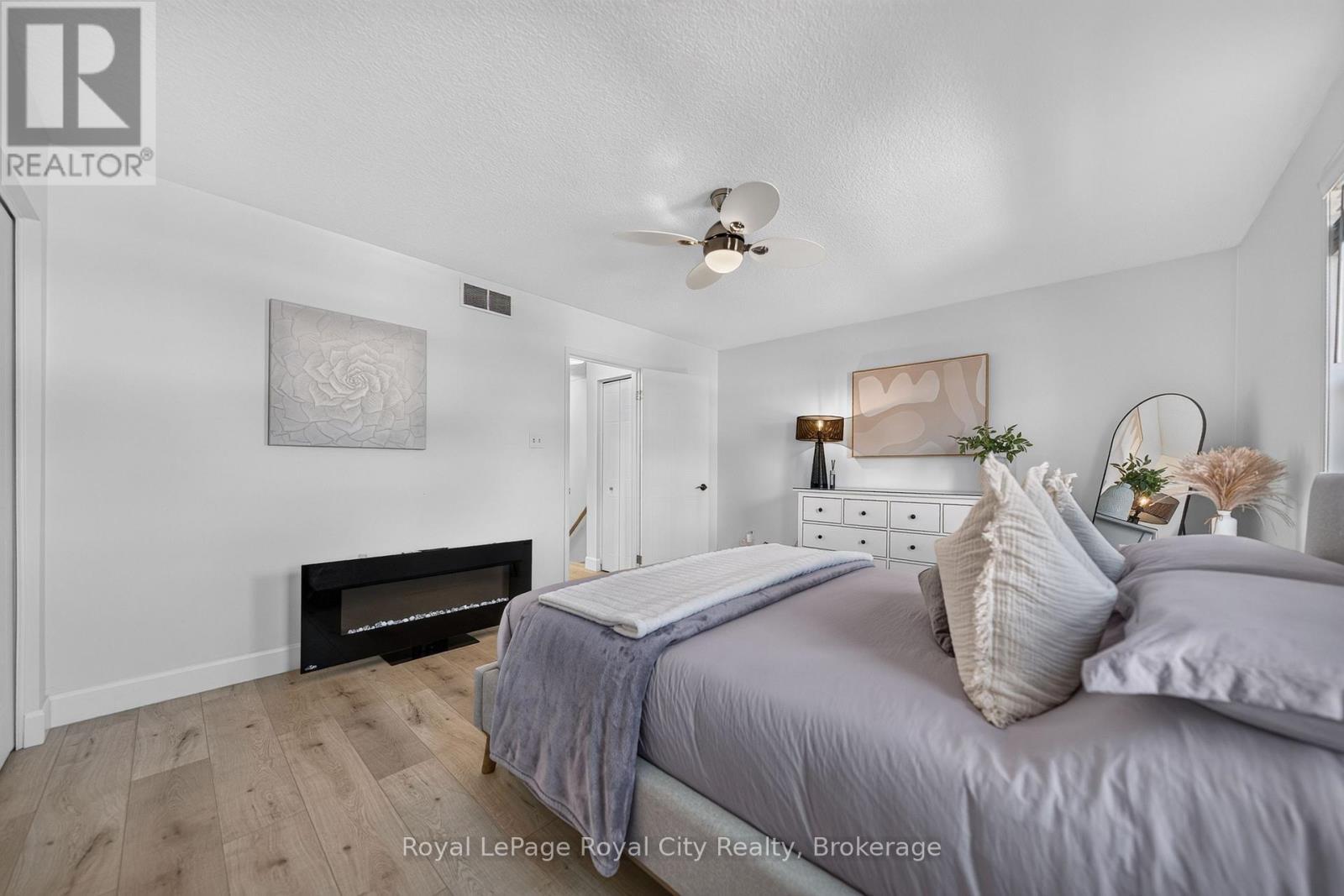 24 Brookfield Crescent, Kitchener, ON