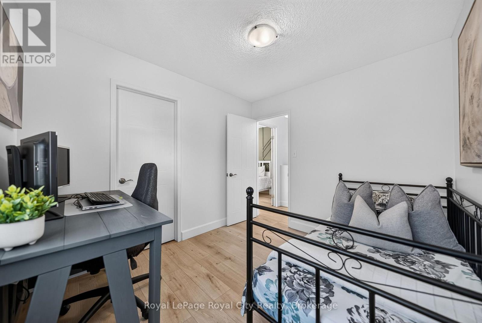 24 Brookfield Crescent, Kitchener, ON