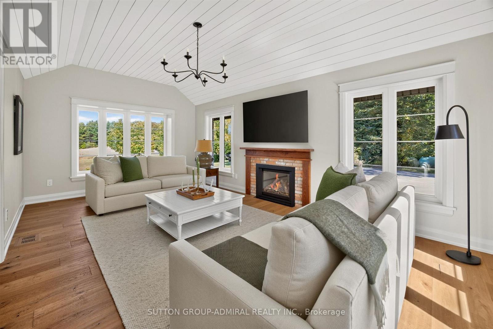8400 19Th Sideroad, King, ON