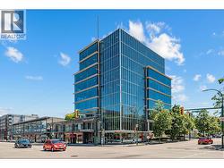 1788 WEST BROADWAY  Vancouver, BC V6J 1Y1