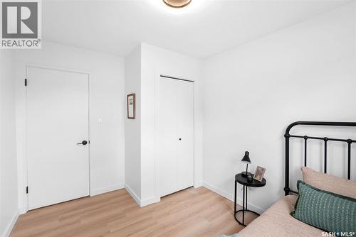 5004 1St Avenue, Regina, SK 