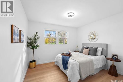 5004 1St Avenue, Regina, SK 