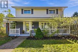 66 SKYLINE DRIVE  Hamilton, ON L9H 3S6