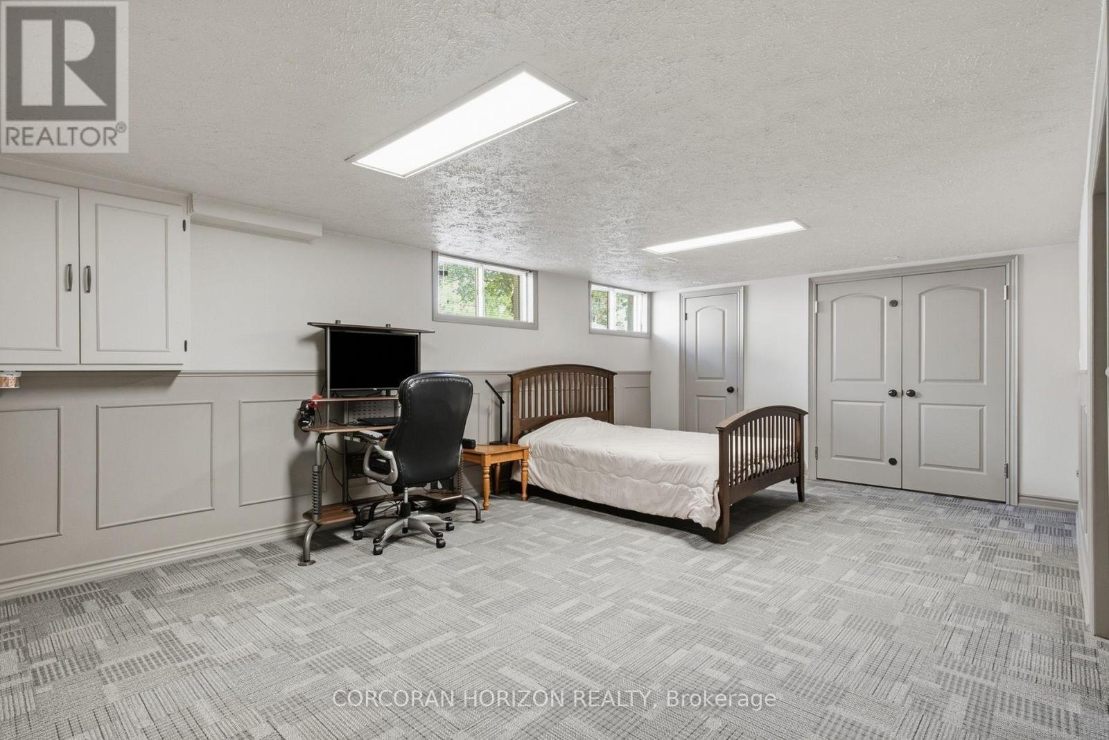 26 Alexander Avenue, Cambridge, ON