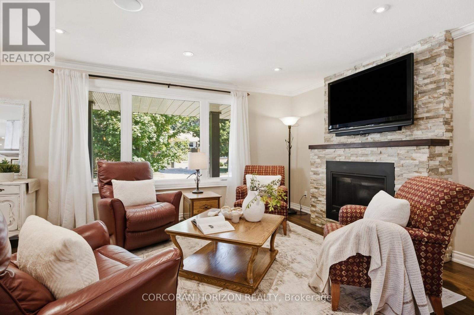 26 Alexander Avenue, Cambridge, ON