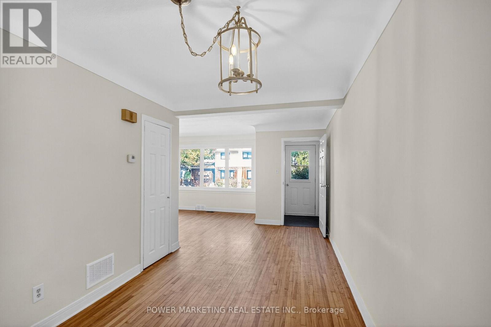 528 Mutual Street, Ottawa, ON