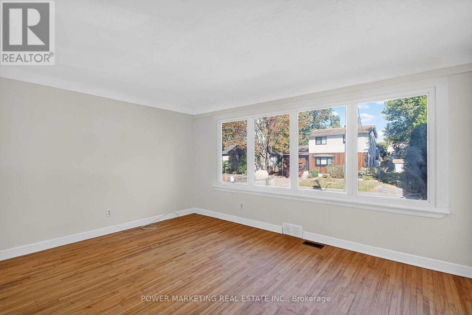 528 Mutual Street, Ottawa, ON