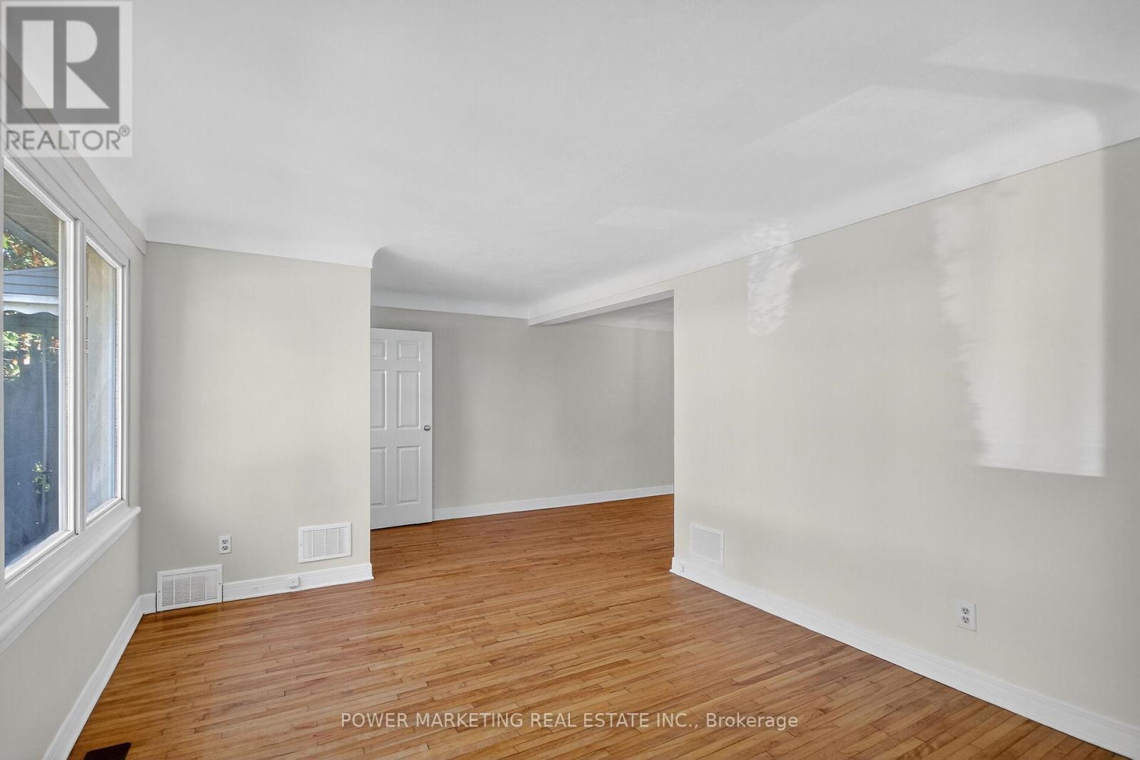 528 Mutual Street, Ottawa, ON