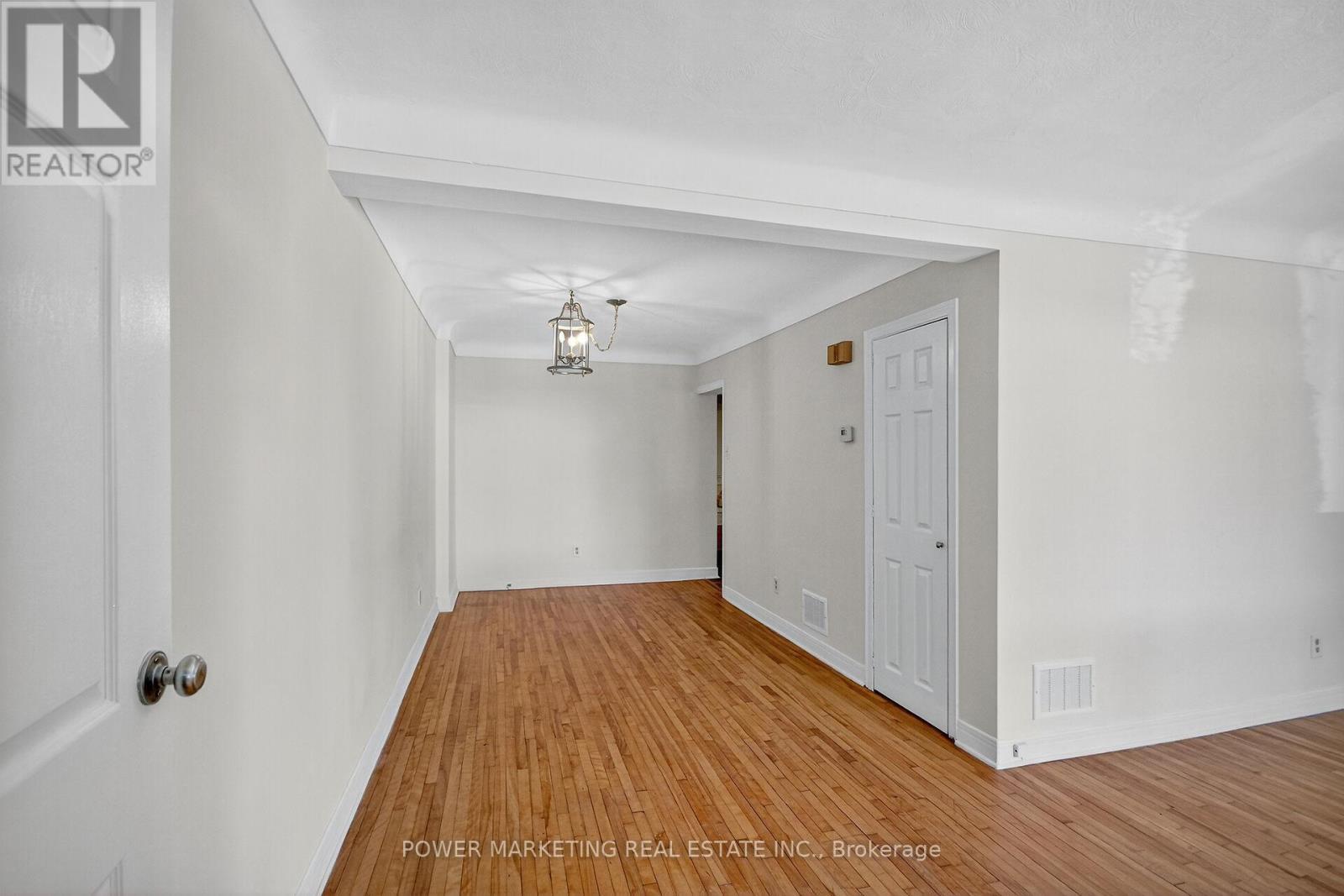 528 Mutual Street, Ottawa, ON