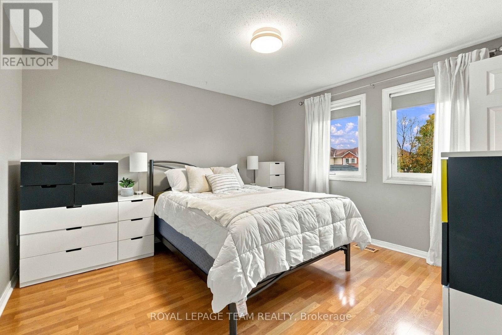 68 Woodbury Crescent, Ottawa, ON