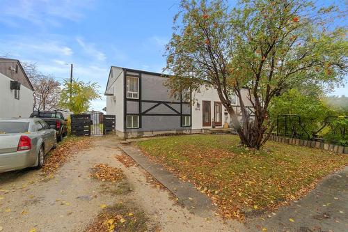 1344 Aikins Street  Winnipeg, MB R2V 2C7