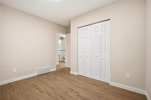 235 1 Snow Street, Winnipeg, MB 