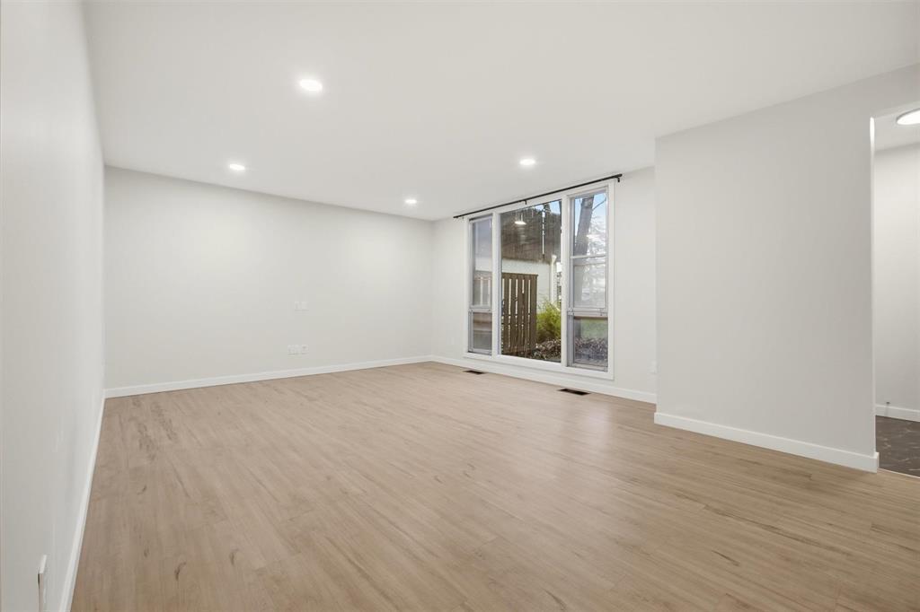 Living Room - 235 1 Snow Street, Winnipeg, MB