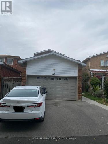 33 MCGRAW AVENUE  Brampton, ON L6X 3M5
