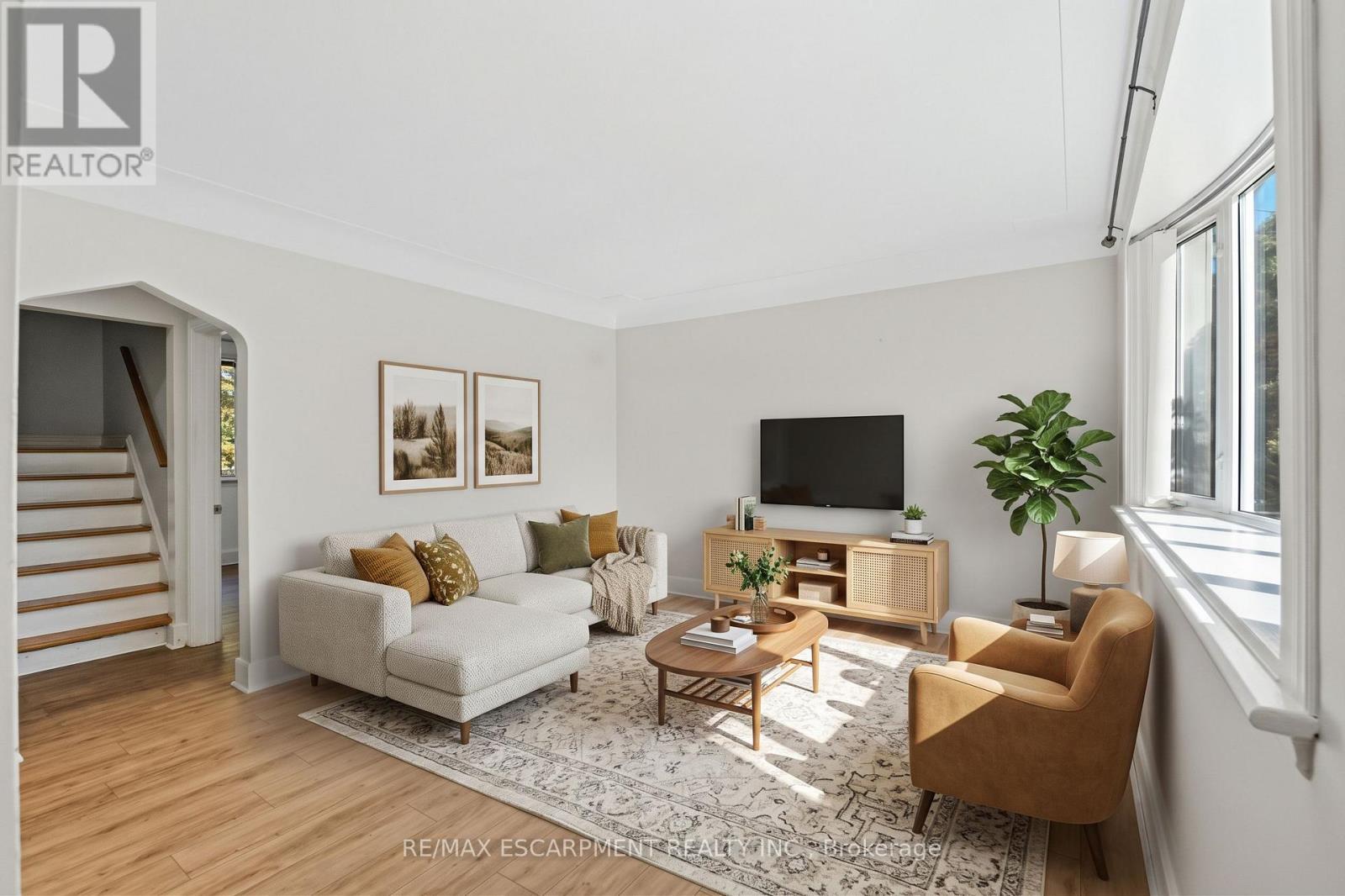 Virtually Staged - 248 Glenholme Avenue, Hamilton, ON