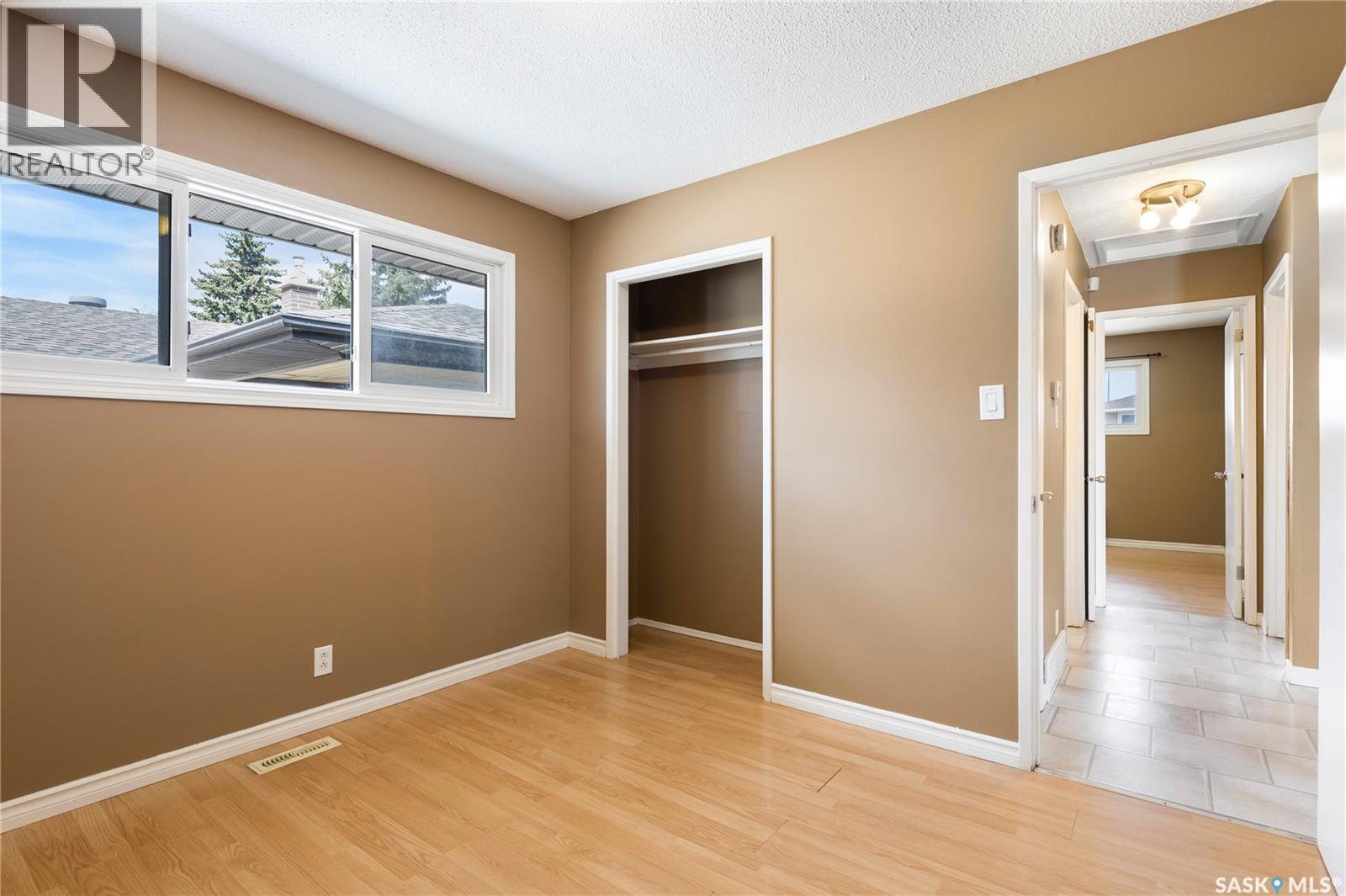 1008 7Th Avenue N, Regina, SK