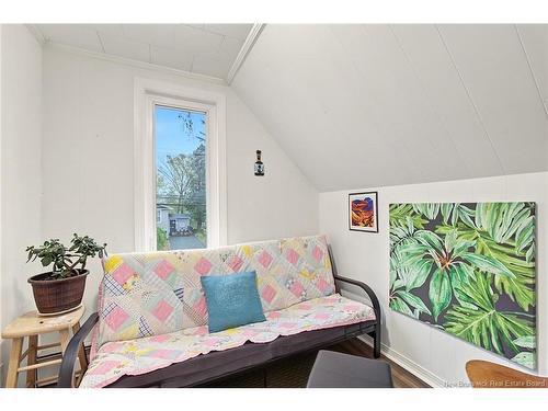 880 Barker St, Fredericton, NB 