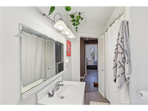 880 Barker St, Fredericton, NB 