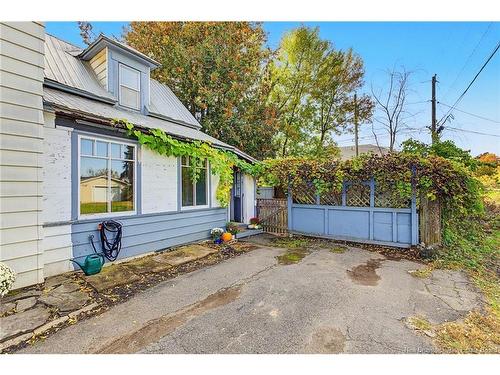 880 Barker St, Fredericton, NB 