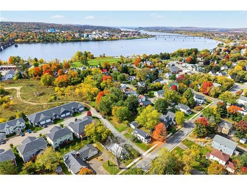 880 Barker St, Fredericton, NB 